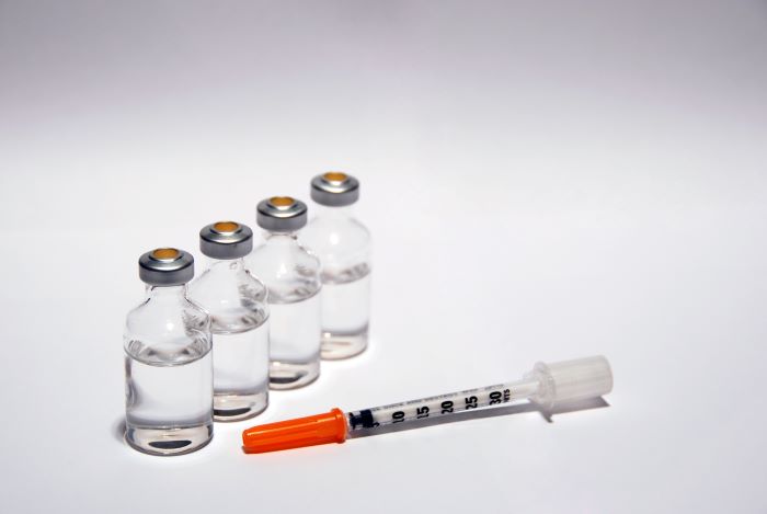 Vaccine-Syringe-Vials-blog Vaccine-Syringe-Vials-blog